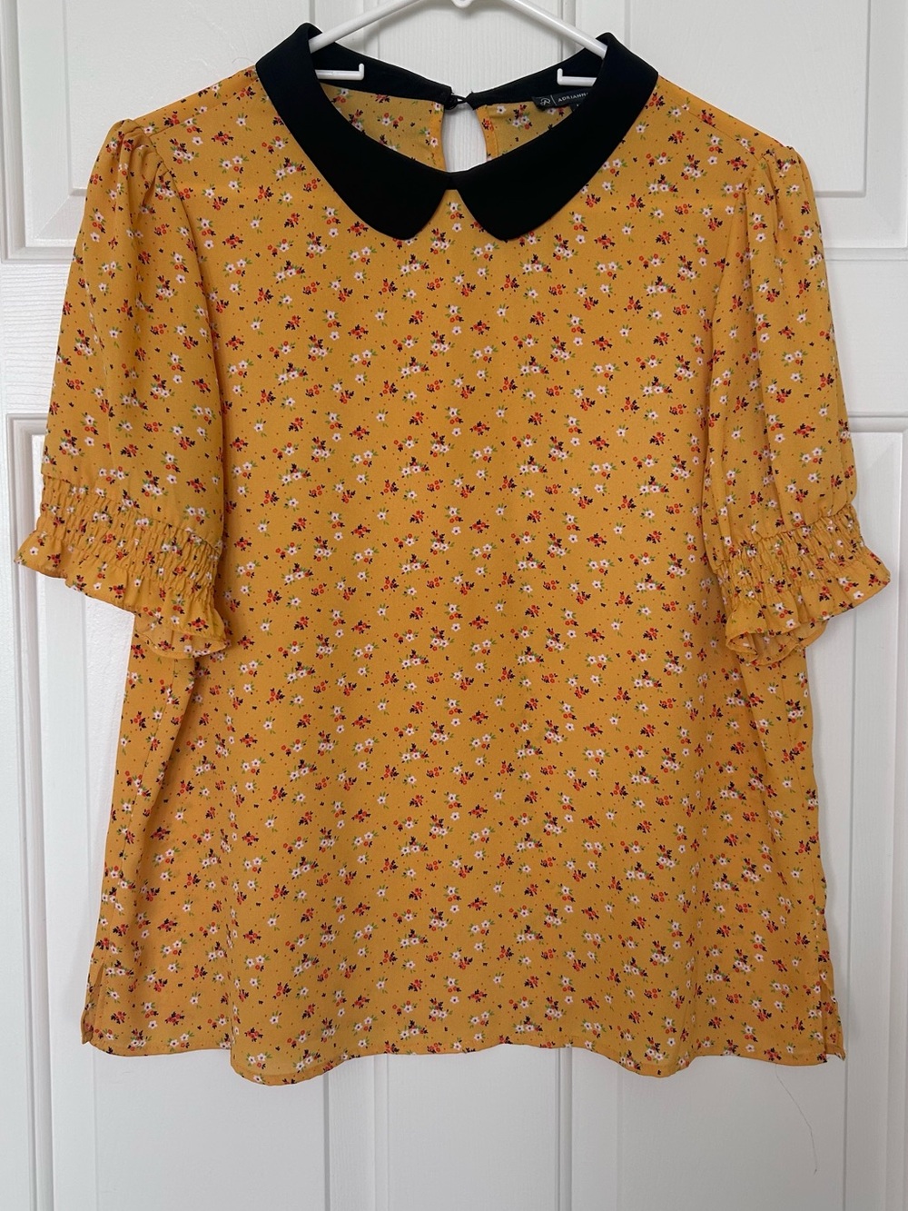 Adrianna Papell Mustard Floral Peter Pan Collar Blouse Size M